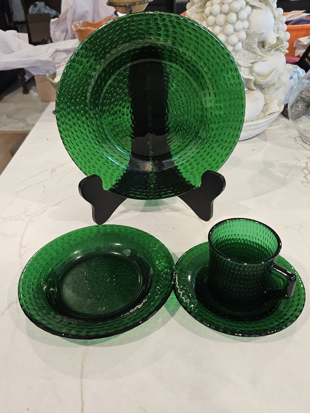 Emerald Green Hobnail Glass Dinnerware Set - Brand Unspecified